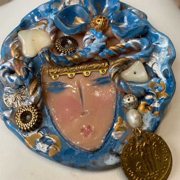 Hand-Made Jeweled Blue Lady Pin - w/ Gold - Picture 6 of 15